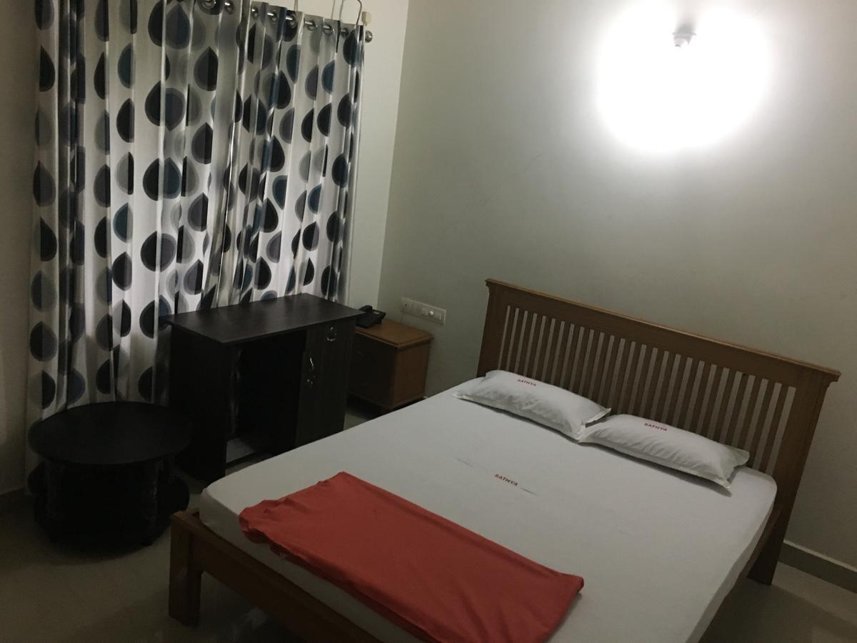 Sathya Inn Guruvayur Luaran gambar
