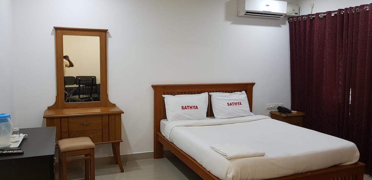 Sathya Inn Guruvayur Luaran gambar